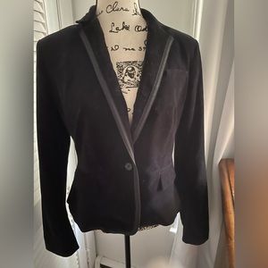 Beautiful Banana Republic Black Velvet Blazer Women’s Size 8